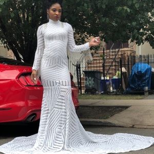 CUSTOMIZED WHITE GOWN. EXTRA LONG. WORN ONCE.